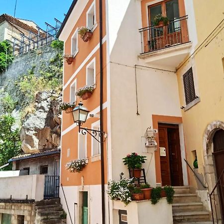 Casa Vacanza La Torre Palena Экстерьер фото